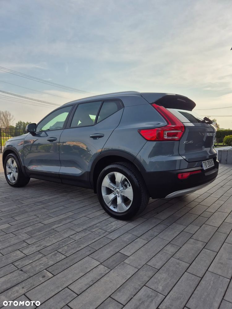Volvo XC 40 D3 SCR AWD Momentum - 4