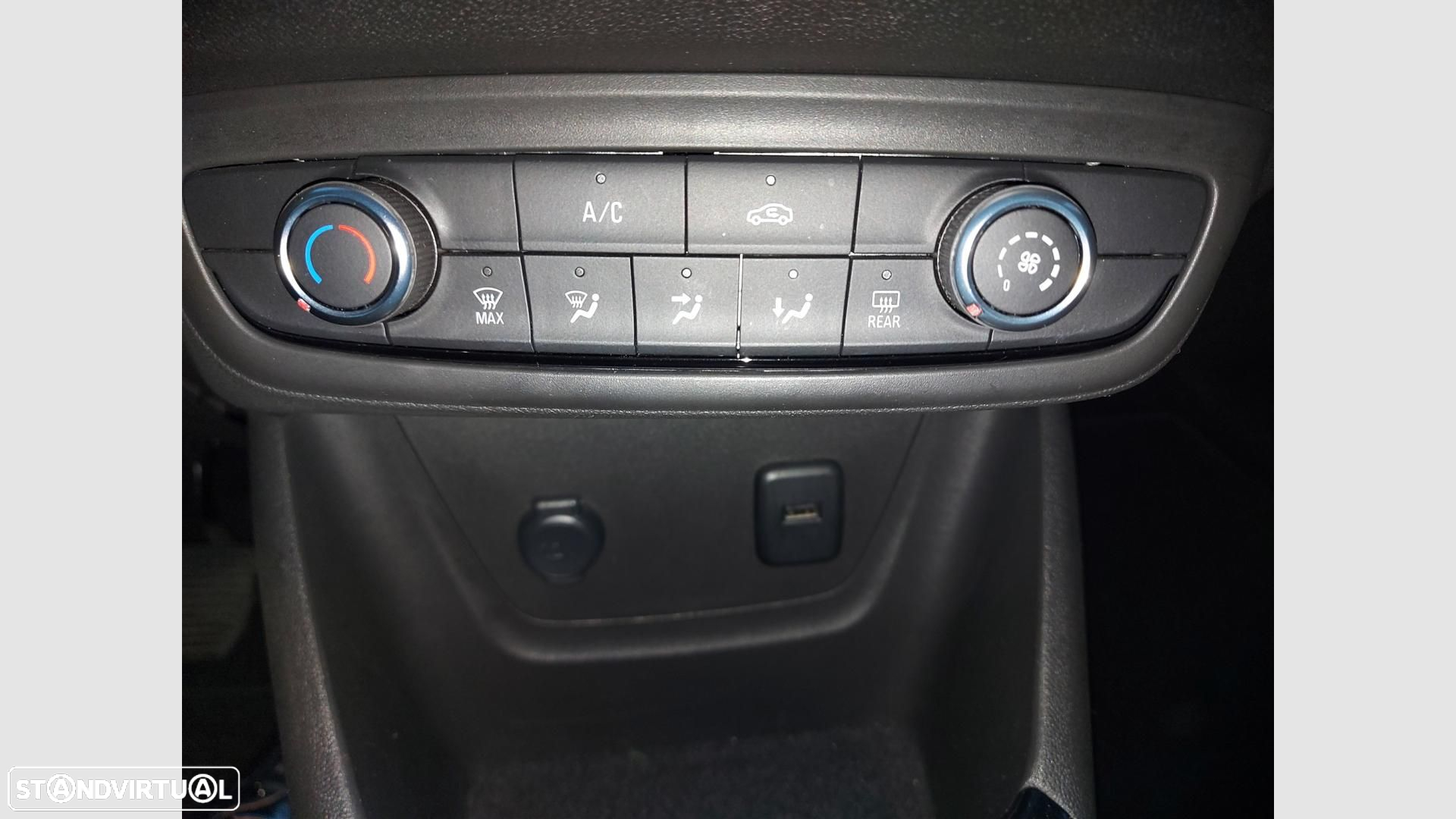 Opel Crossland 1.5 D Business - 15