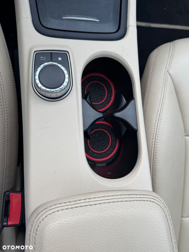 Mercedes-Benz CLA 250 Sport 7G-DCT - 14