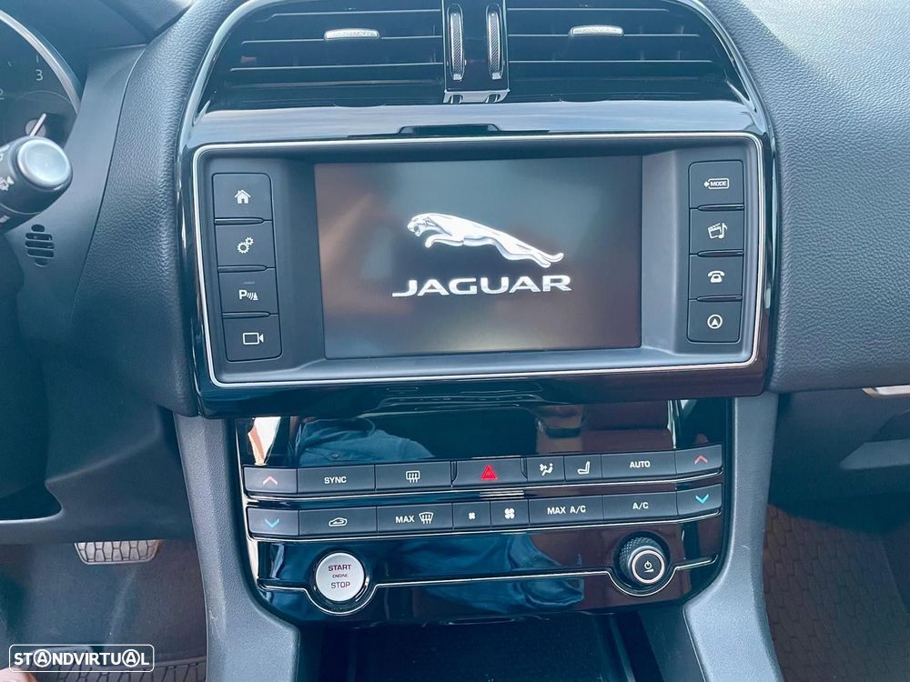 Jaguar F-Pace 2.0 i4D Prestige Aut. - 12