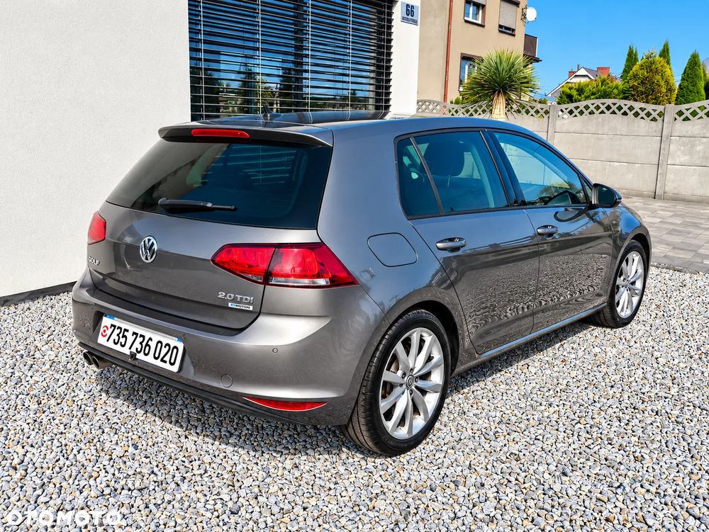 Volkswagen Golf - 6