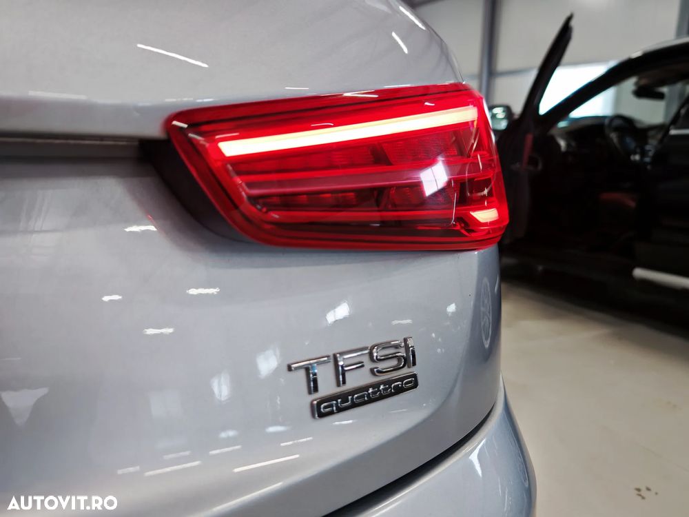 Audi Q3 2.0 TFSI Quattro Stronic Design - 31