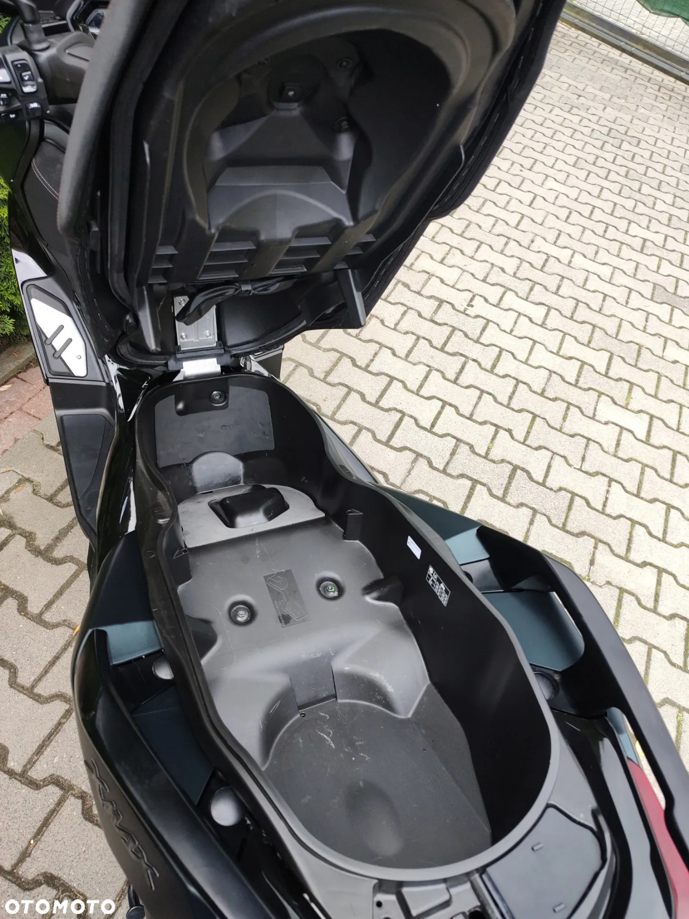 Yamaha X-max - 9