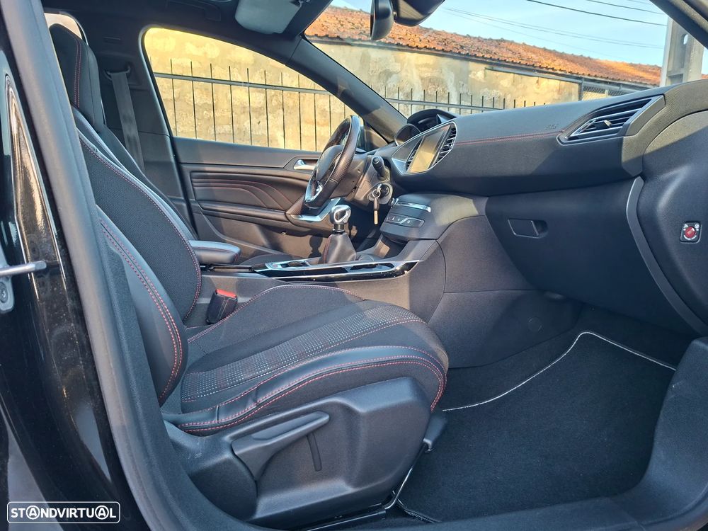 Peugeot 308 SW PureTech 130 Stop & Start GT-Line Edition - 26