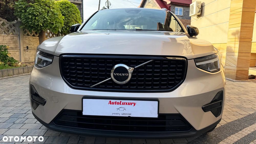 Volvo XC 40 B3 B DKG Ultra Black Edition - 14
