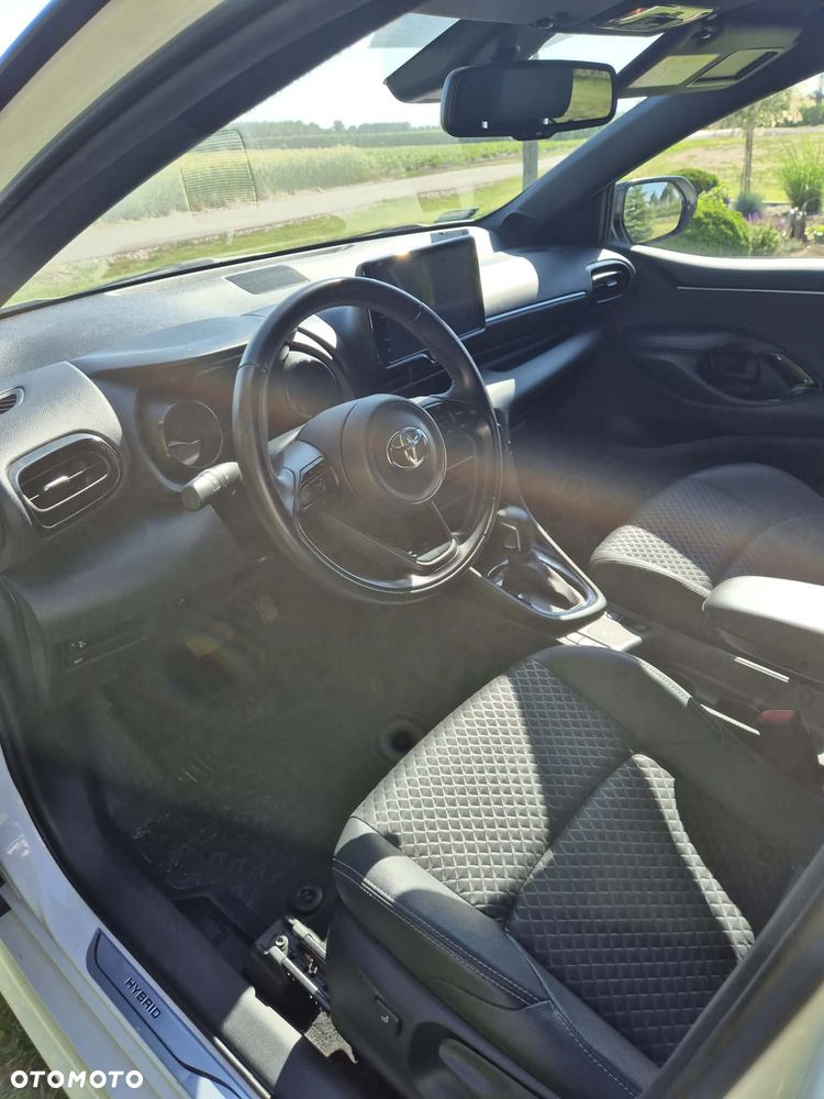 Toyota Yaris Hybrid 1.5 Executive - 2