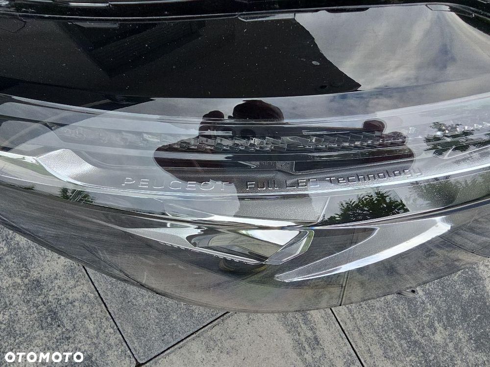 PEUGEOT 3008 5008 II Lampa prawa Full Led Technology 9826572680 Wentylator - 5