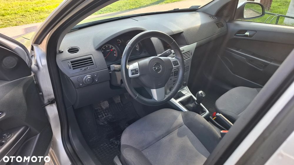 Opel Astra 1.6 - 11