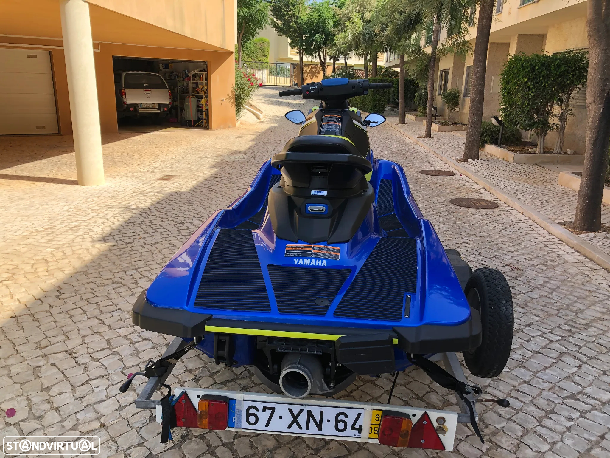 Yamaha EXR WaveRunner - 16
