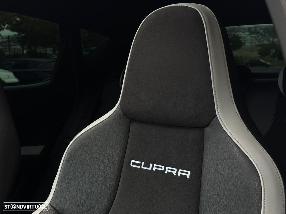 SEAT Leon 2.0 TSI Cupra DSG S/S - 24