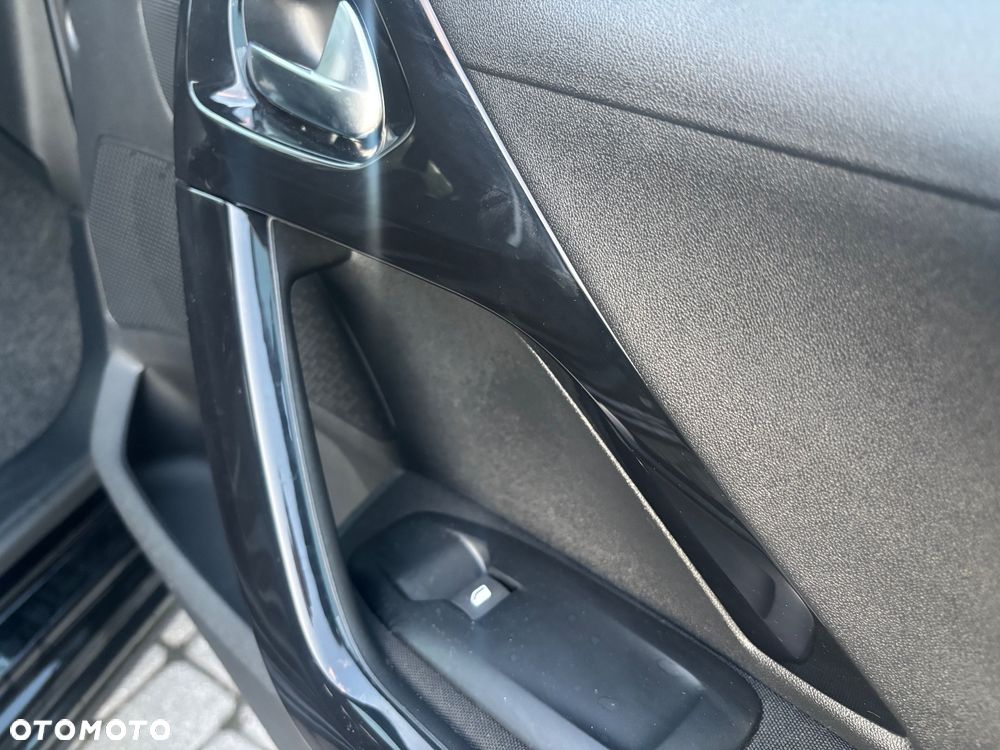 Peugeot 208 PureTech 82 Style - 22