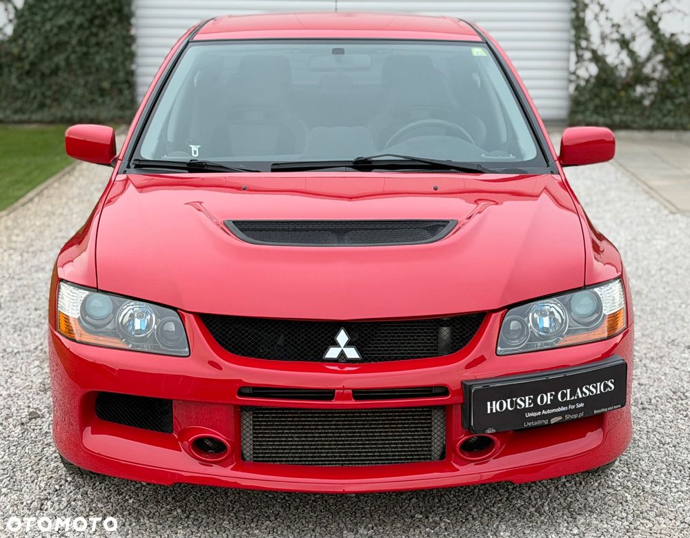 Mitsubishi Lancer Evo IX - 12