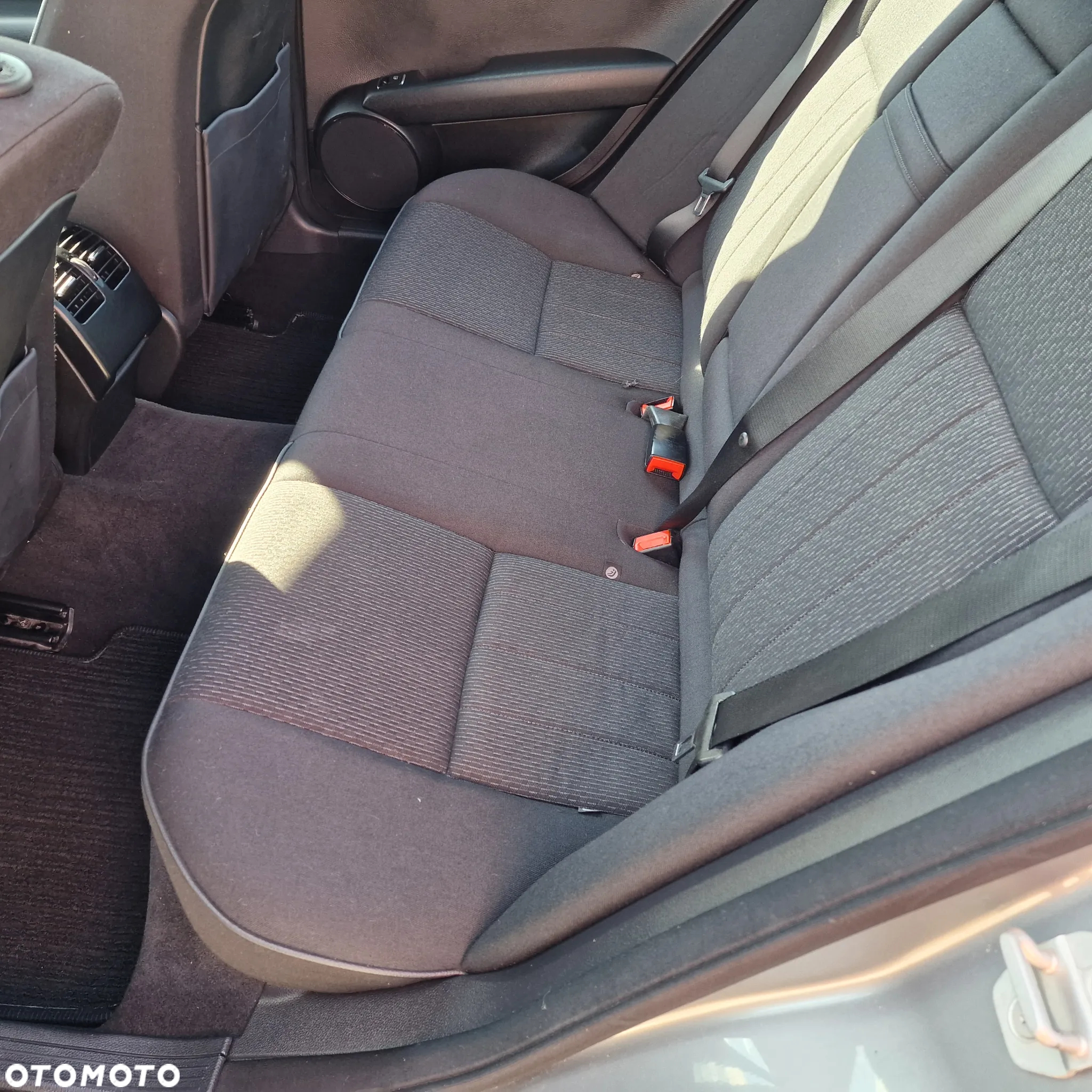 Mercedes-Benz Klasa C 180 (BlueEFFICIENCY) Elegance - 14