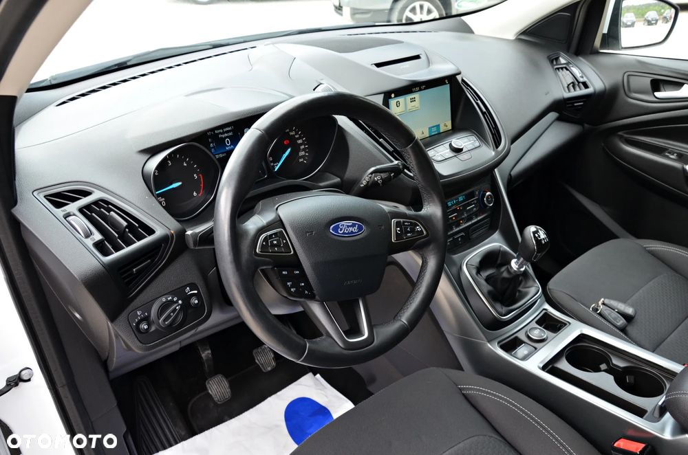 Ford Kuga 2.0 TDCi AWD Titanium - 29