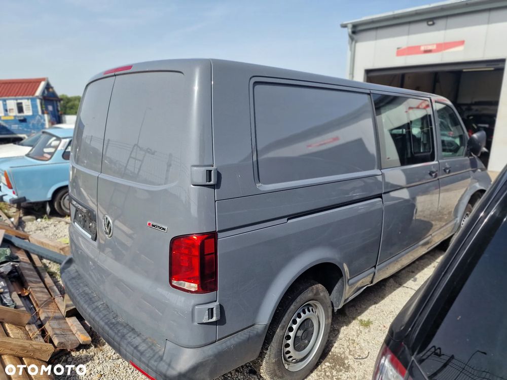 Volkswagen Transporter - 6