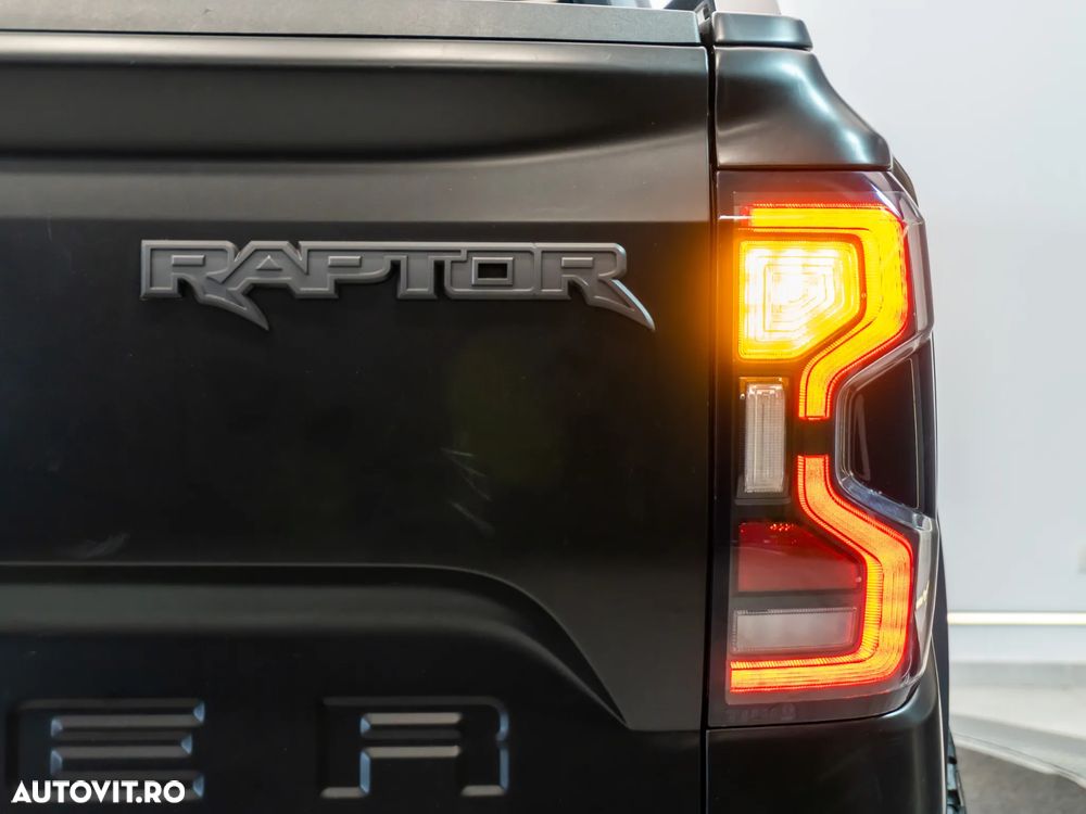 Ford Raptor - 11