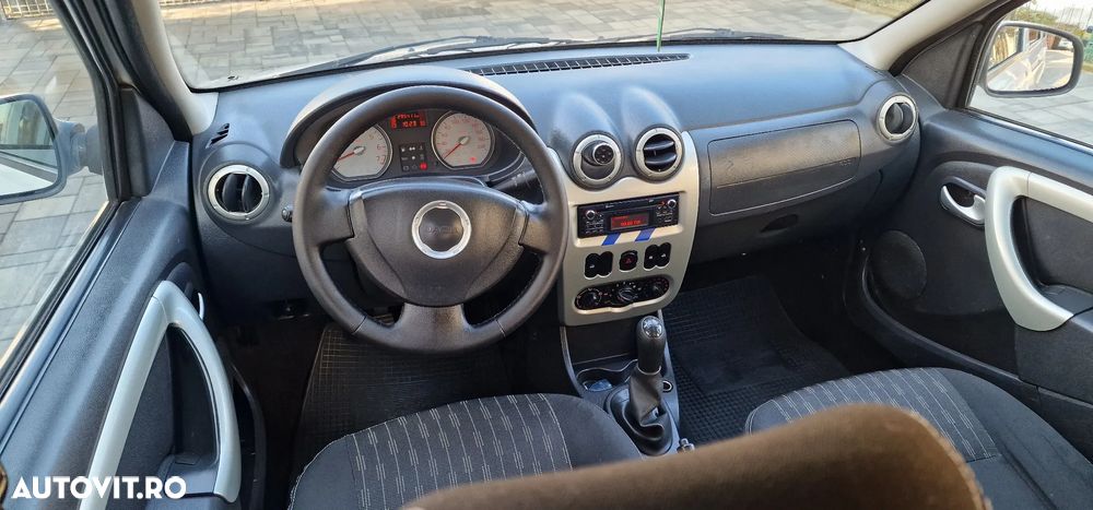 Dacia Logan 1.6 MPI Laureate - 9