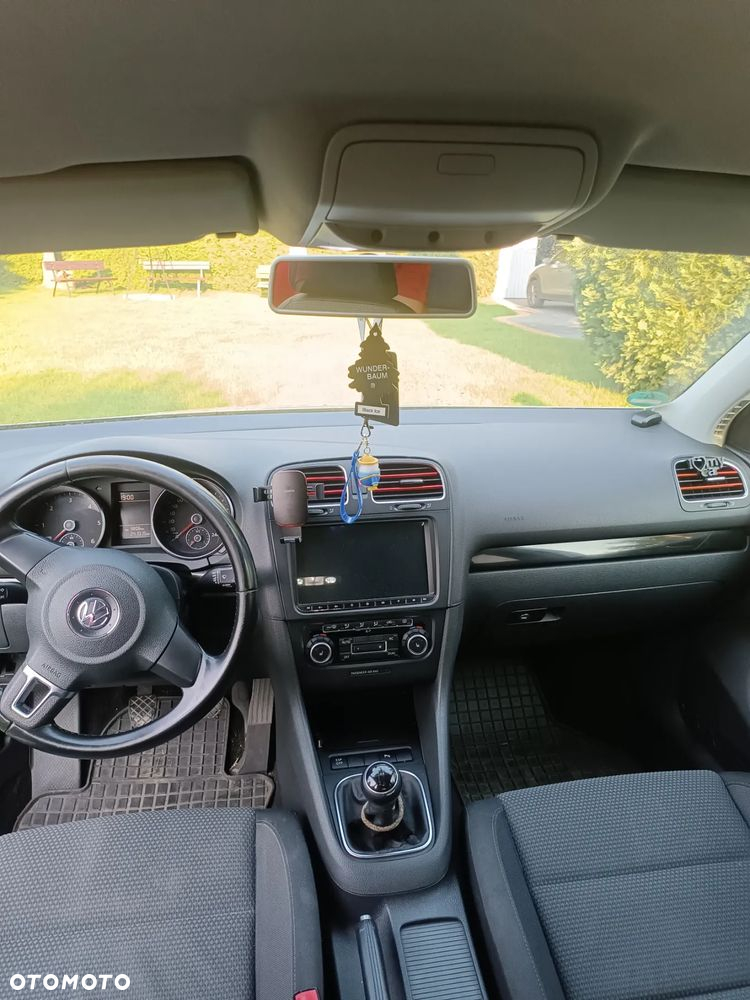 Volkswagen Golf - 8