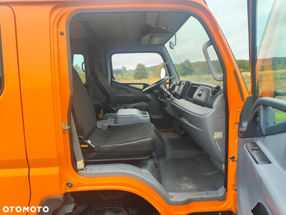 Mitsubishi Fuso Canter - 26