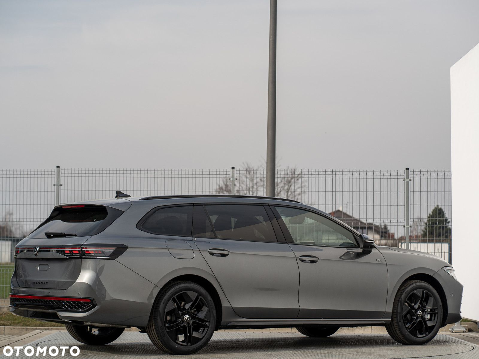 Volkswagen Passat - 5