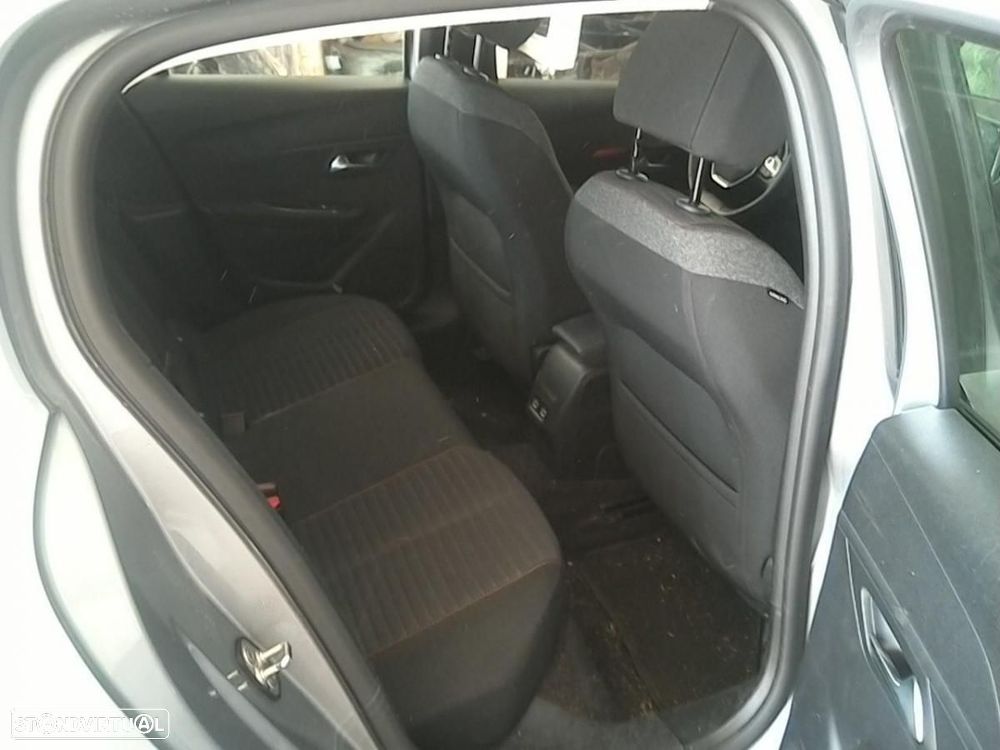 Peugeot e-208 50 kWh Active Pack - 4