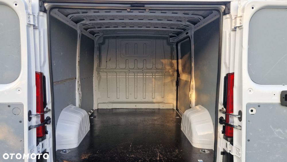 Fiat DUCATO L1H1 Klima Elektryka Tempomat Furgon 3os. Hak Serwis - 8
