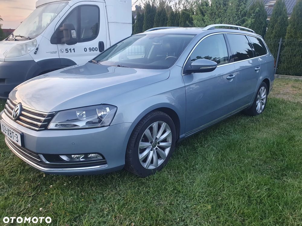 Volkswagen Passat 2.0 TDI Highline - 25