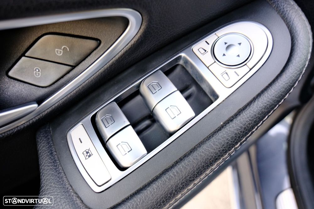 Mercedes-Benz C 180 BlueTEC Avantgarde - 23