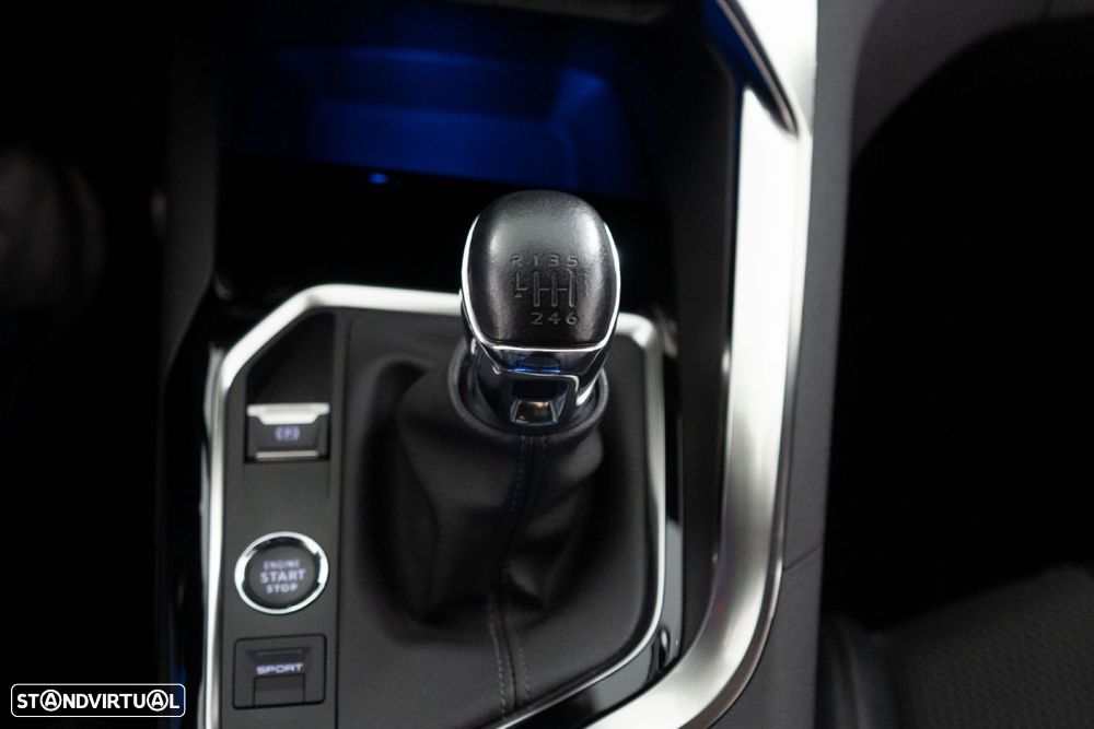 Peugeot 5008 1.2 PureTech GT EAT8 - 26