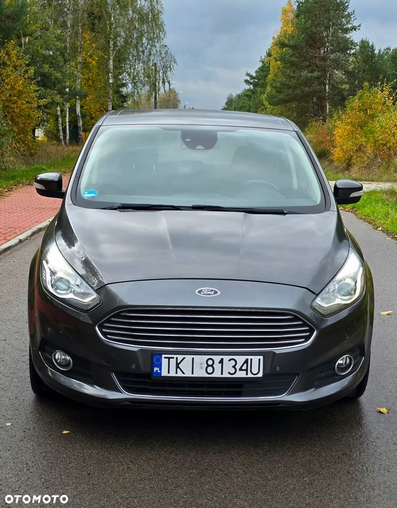 Ford S-Max - 12