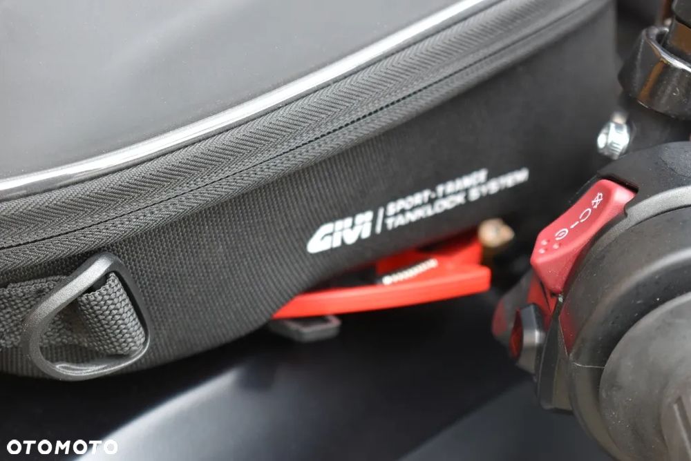 QJMOTOR SRT900SX - 39