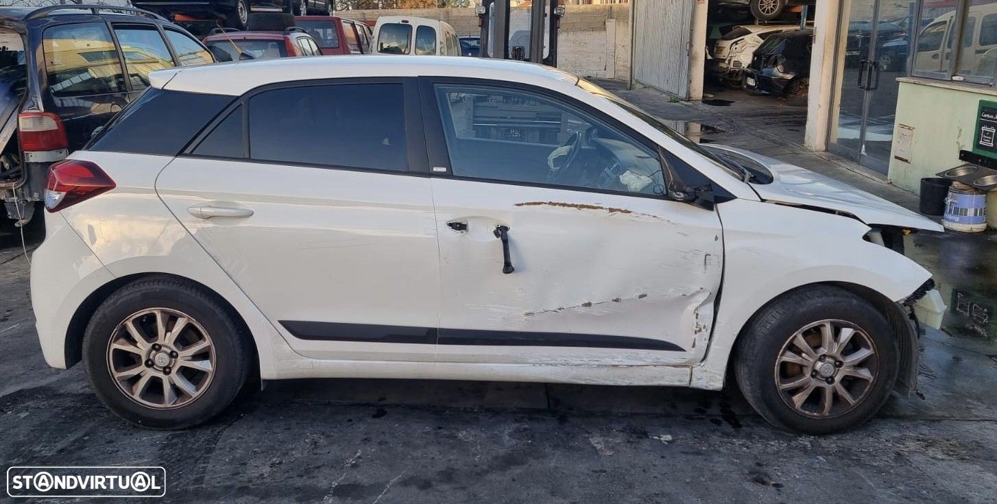 Hyundai i20 1.2i de 2016 disponível para peças - 2