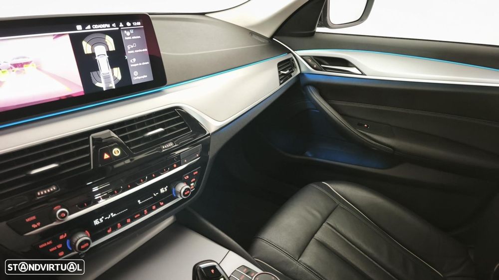 BMW 530 e xDrive Aut. Luxury Line — fotografia 44