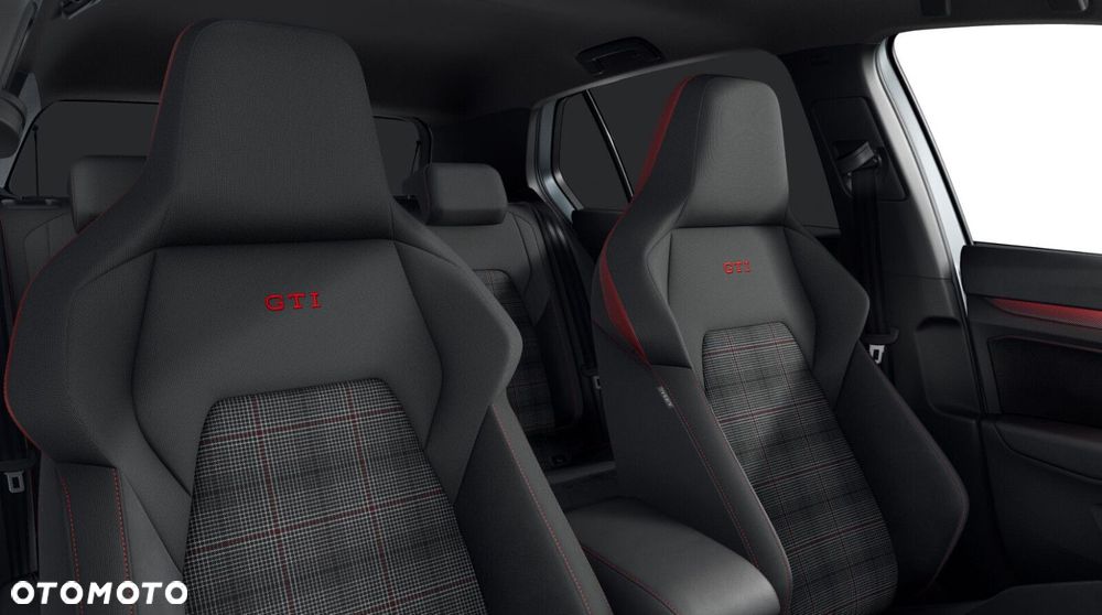 Volkswagen Golf - 10