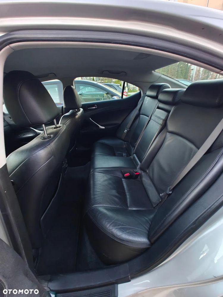 Lexus IS 250 - 9