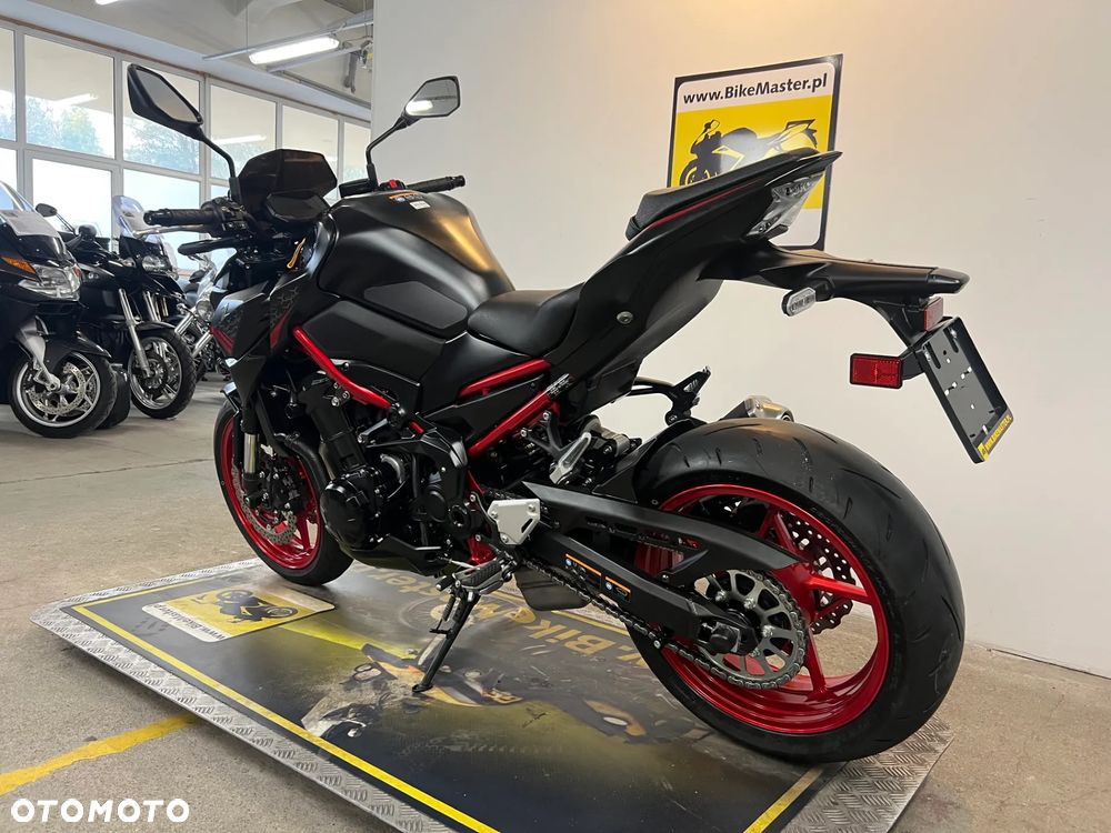 Kawasaki Z 900 - 5