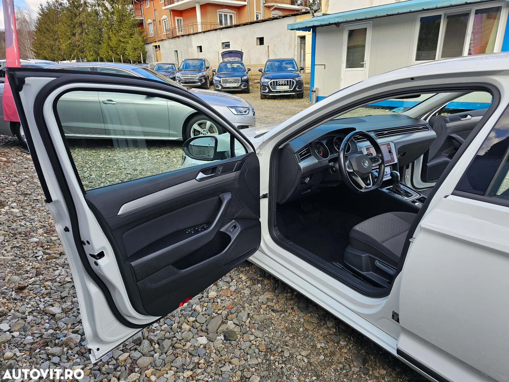 Volkswagen Passat 2.0 TDI SCR DSG - 16