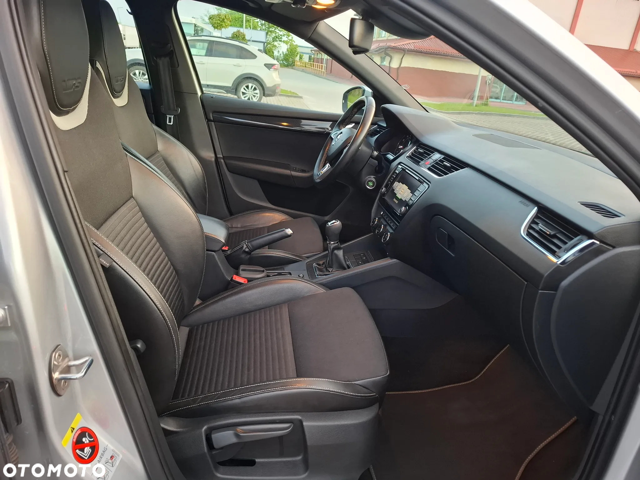 Skoda Octavia 2.0 TSI RS - 16