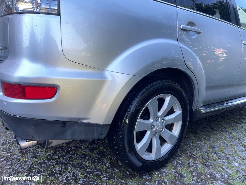 Mitsubishi Outlander 2.2 DI-D Instyle - 4