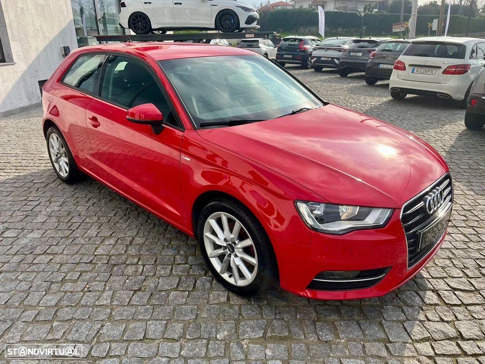 Audi A3 1.6 TDI Attraction S tronic - 4