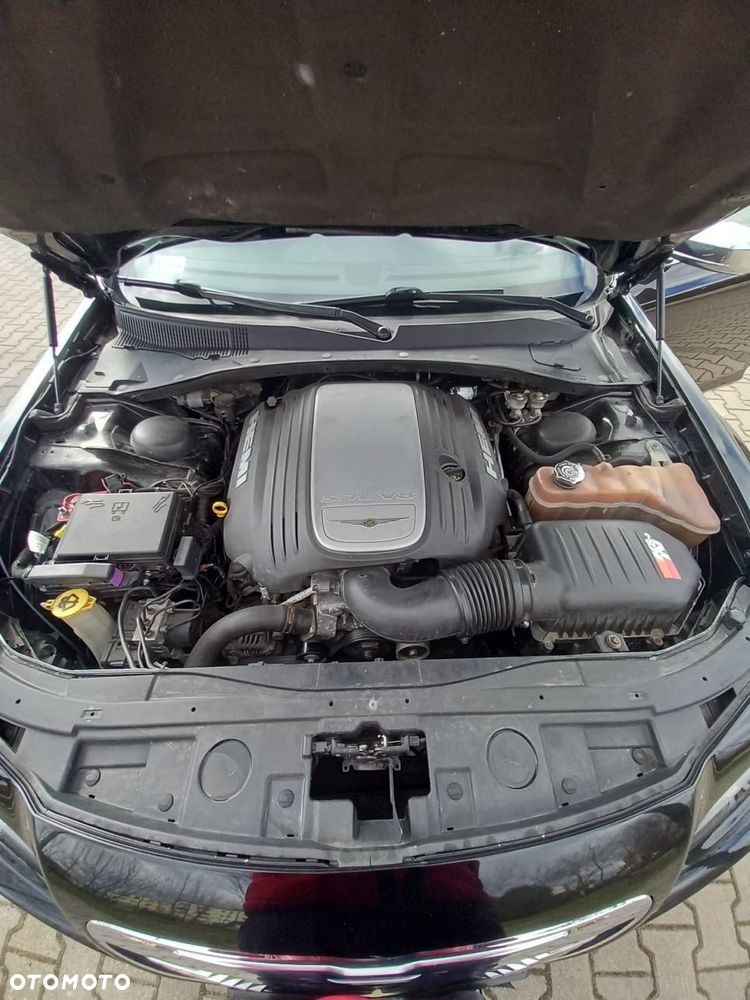 Chrysler 300C - 10