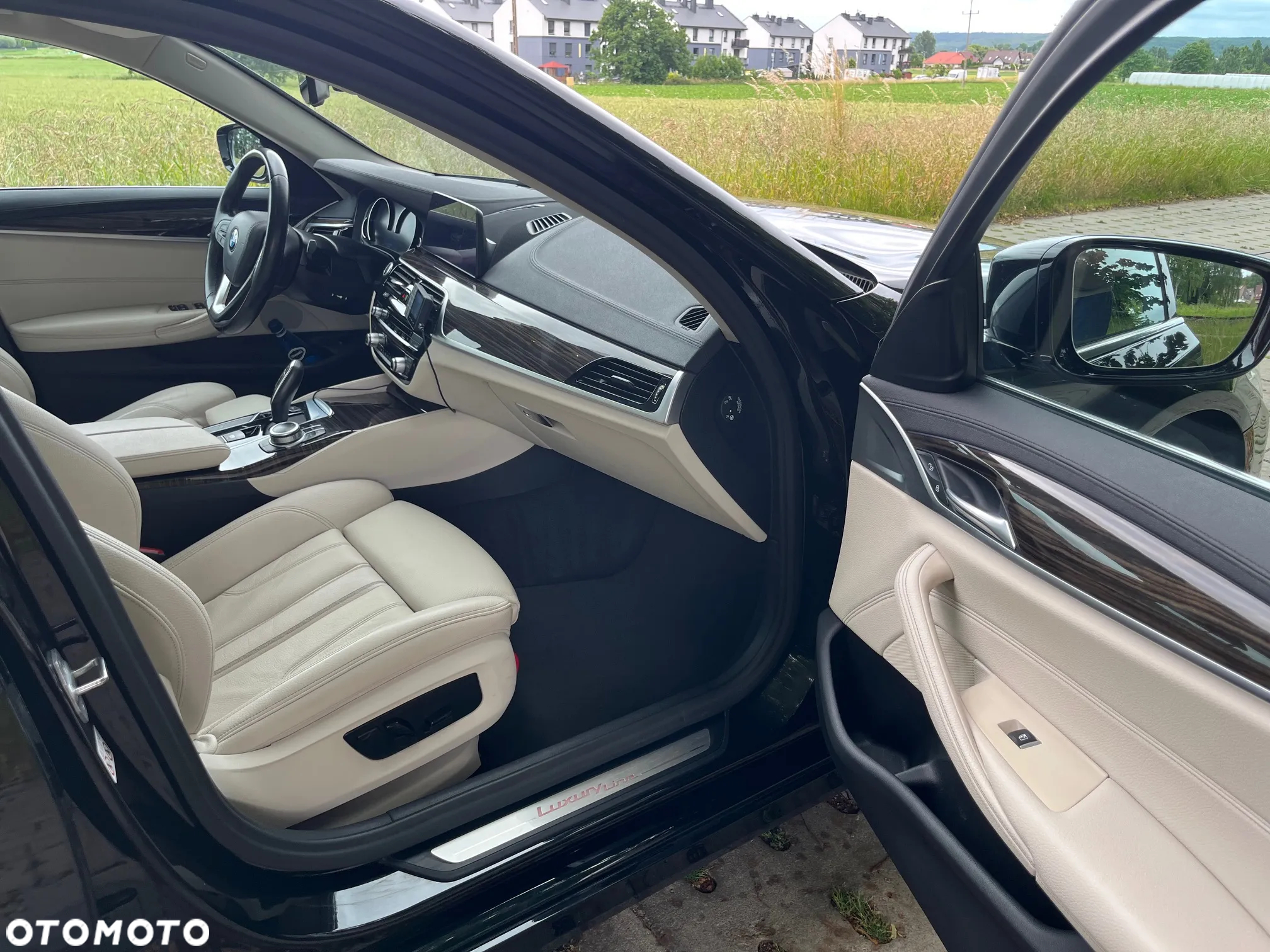 BMW Seria 5 520d xDrive Luxury Line - 14
