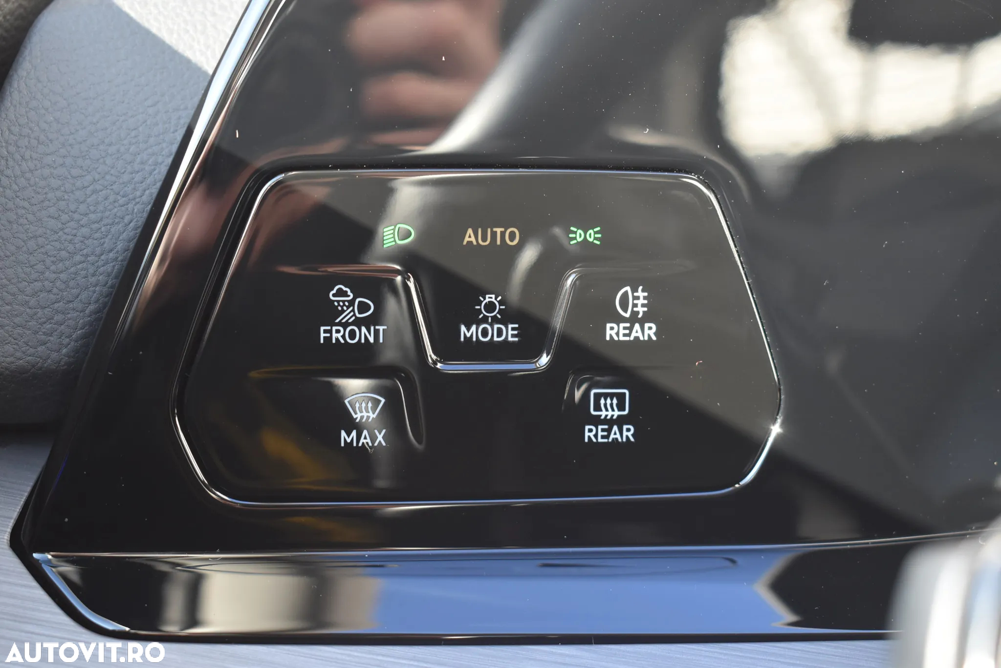 Volkswagen Golf 1.5 eHybrid OPF DSG Style - 14