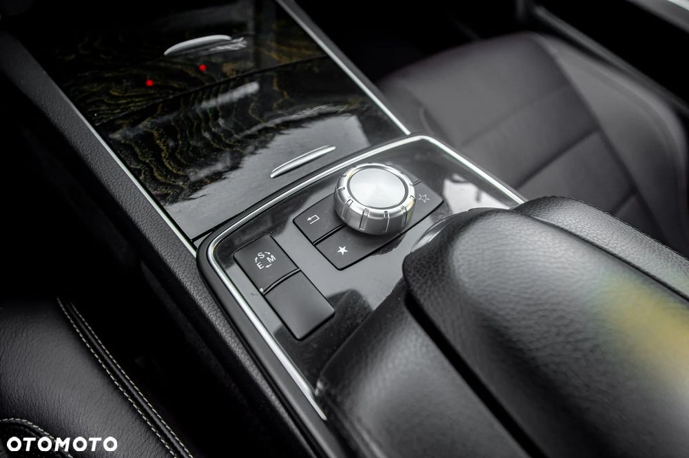 Mercedes-Benz Klasa E 350 BlueTEC 7G-TRONIC - 37