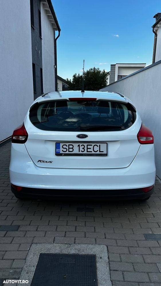 Ford Focus - 13