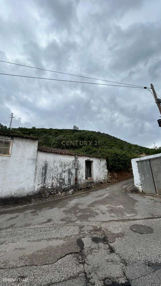Terreno em Santarém l Potencial de Reabilitação - Grande imagem: 2/13