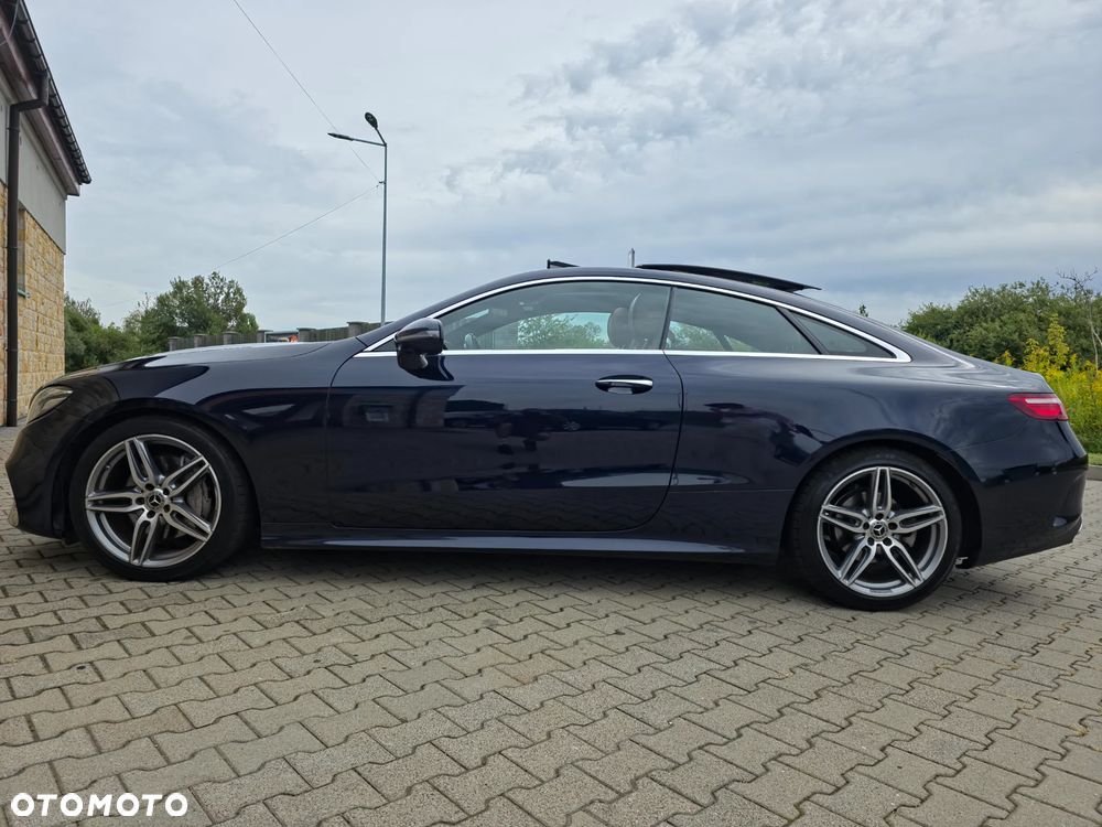Mercedes-Benz Klasa E 220 d 4-Matic 9G-TRONIC - 12