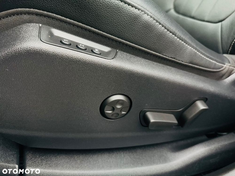 Opel Grandland X 1.6 CDTI Ultimate S&S - 38