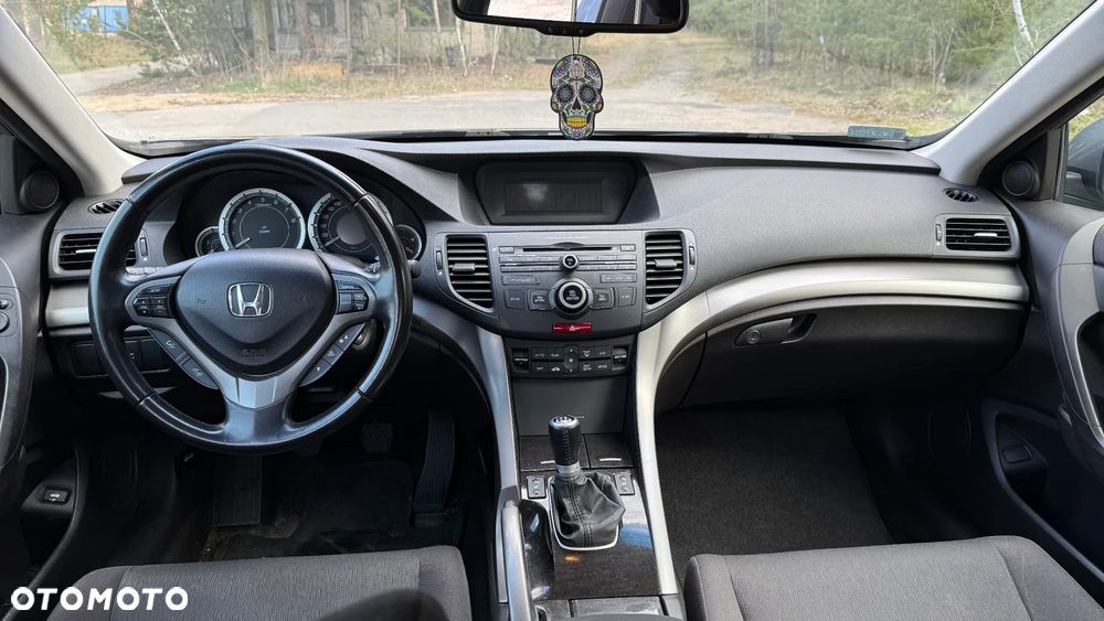 Honda Accord 2.0 Executive - 15