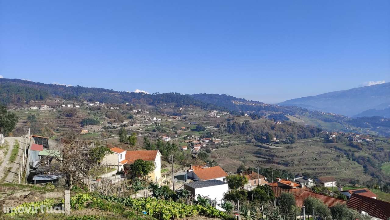 Moradia Devoluta T0 Venda em Santa Cruz do Douro e São Tomé de Covelas - Grande imagem: 4/21